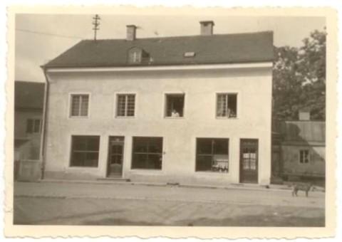 1942 - mit 4 statt 7 Fenstern vorne 1942 - mit 4 statt 7 Fenstern vorne
